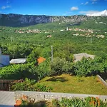 House Nada Franciska Holiday home